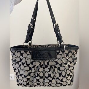 COACH Vintage Signature Pleated Gallery Tote Bag